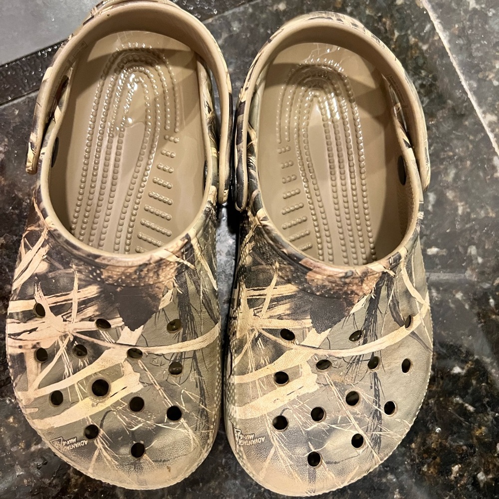 Crocs size J1.